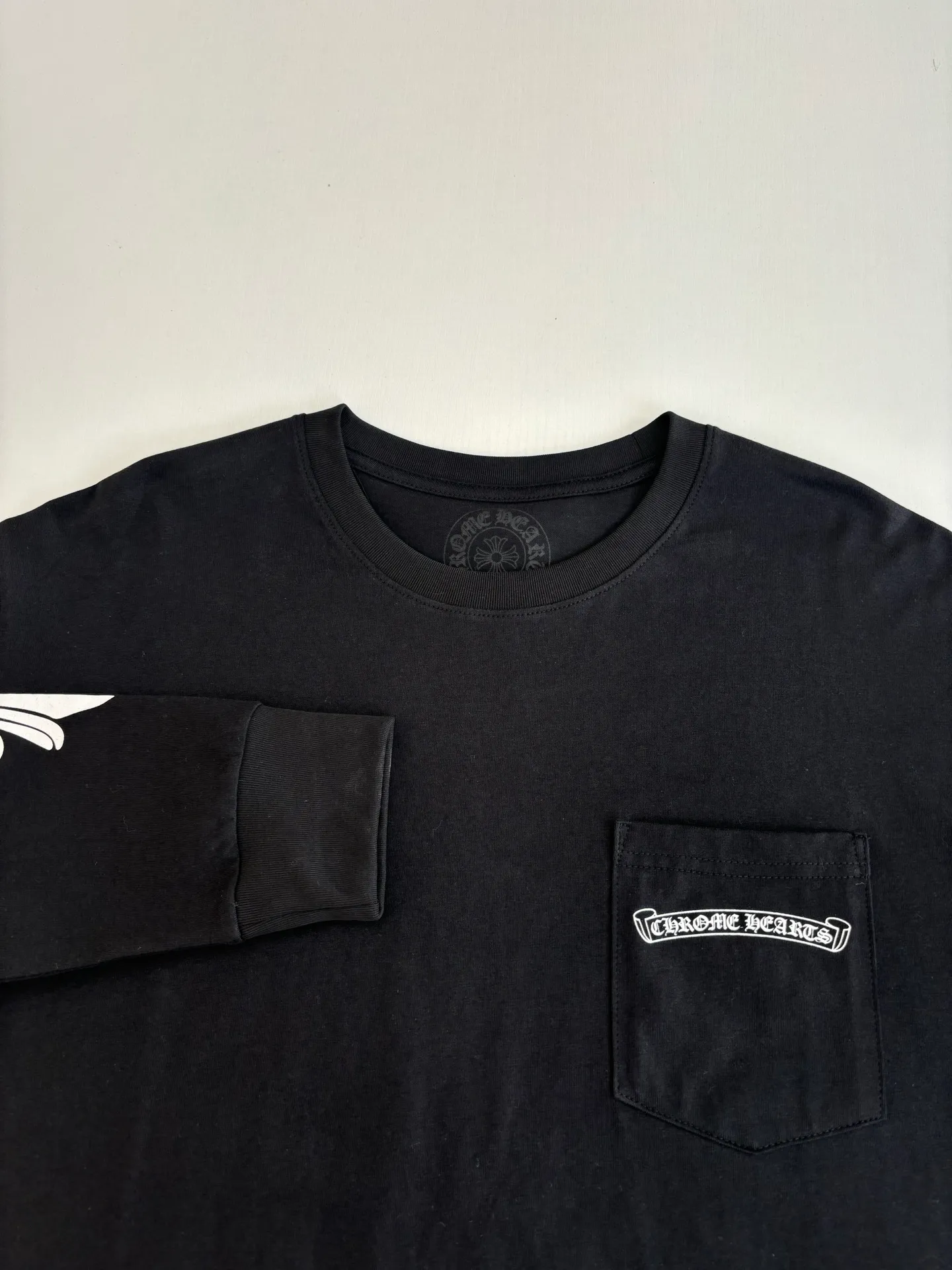 P310 Chrome Heart*/Chrome Heart CH/Aspen Graffiti limited long sleeves. The fabric is made of 26-woven 220g cotton. The printing is ink printing. Customized accessories Size: S/M/L